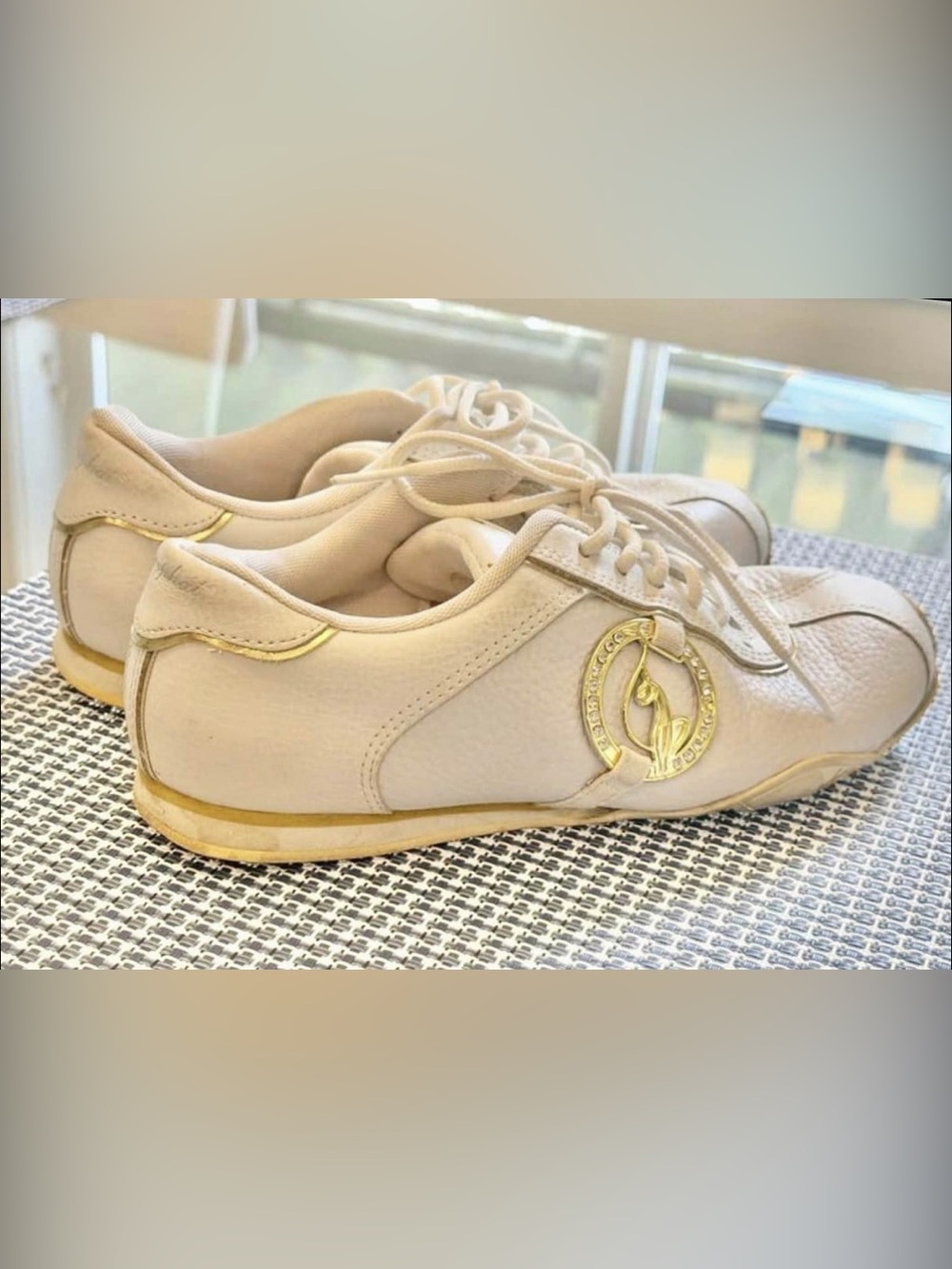 Vintage Y2K Genuine leather
Babyphat shoes
